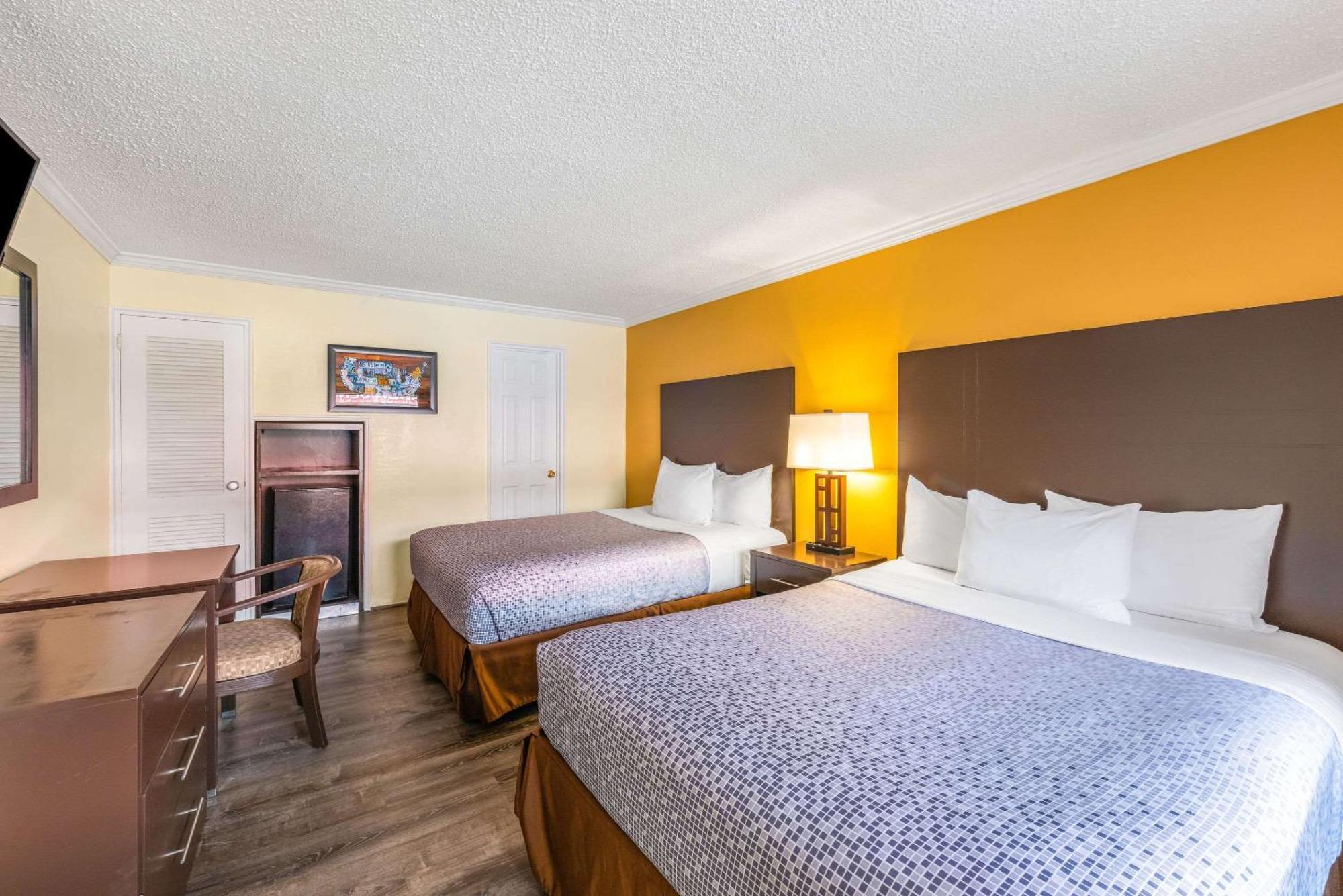 Econo Lodge Beach And Boardwalk Atlantic City Exterior foto